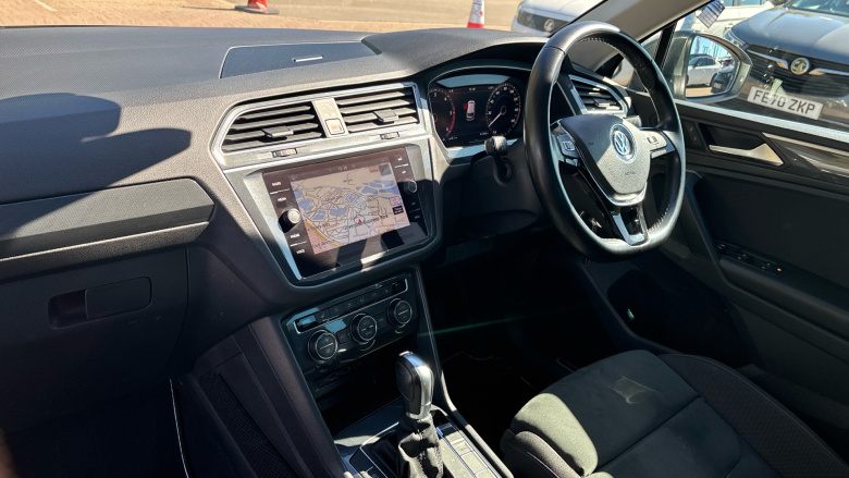 Volkswagen Tiguan 2.0 TDi 150 SEL 5dr DSG Diesel Estate